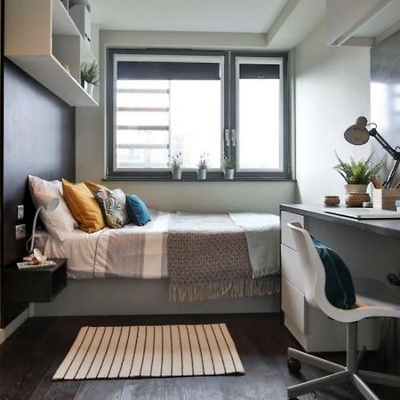 Hashtag South Bank Campus Accommodation 런던 외부 사진